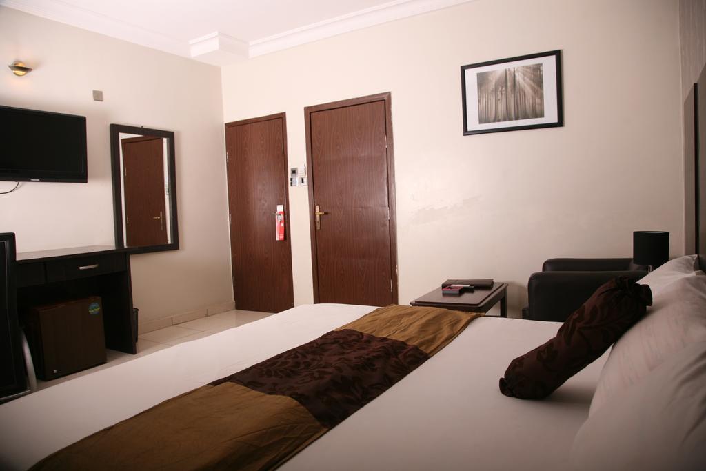 Kindea Hotels Maitama Room photo